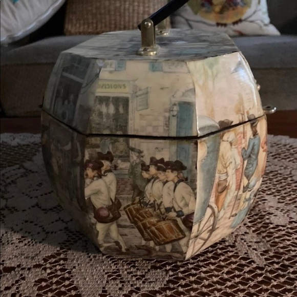 Vintage Decoupage purse - Picture 9 of 10